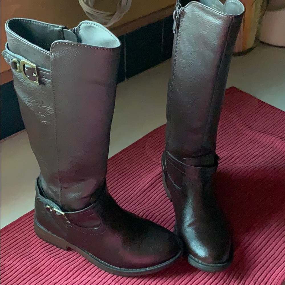 Tall brown boots